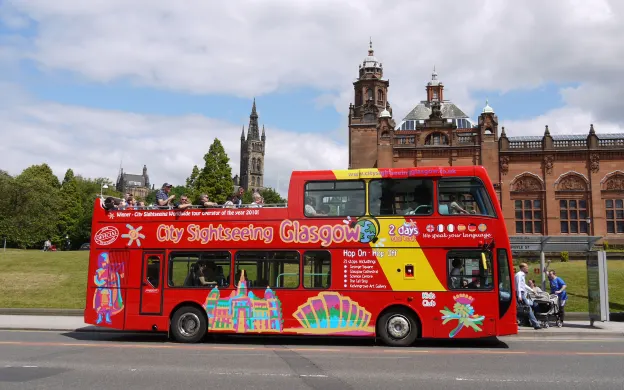 Glasgow-Bus-1920&times;1080-fp_mm-fpoff_0_0